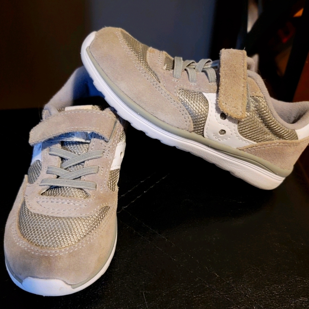Boys/Toddler Size 10w Saucony Tennis Shoes